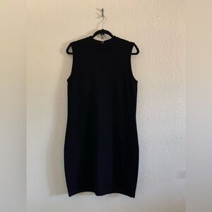 St. John Black Sheath Dress Size 8 Santana Knit Neutral Designer Quiet Luxury